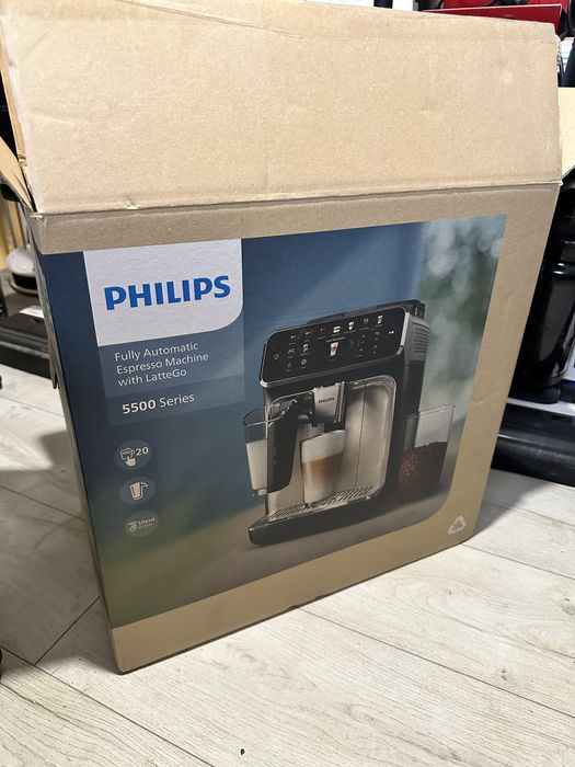 Кавомашина Philips EP5547/90 Latte go акція