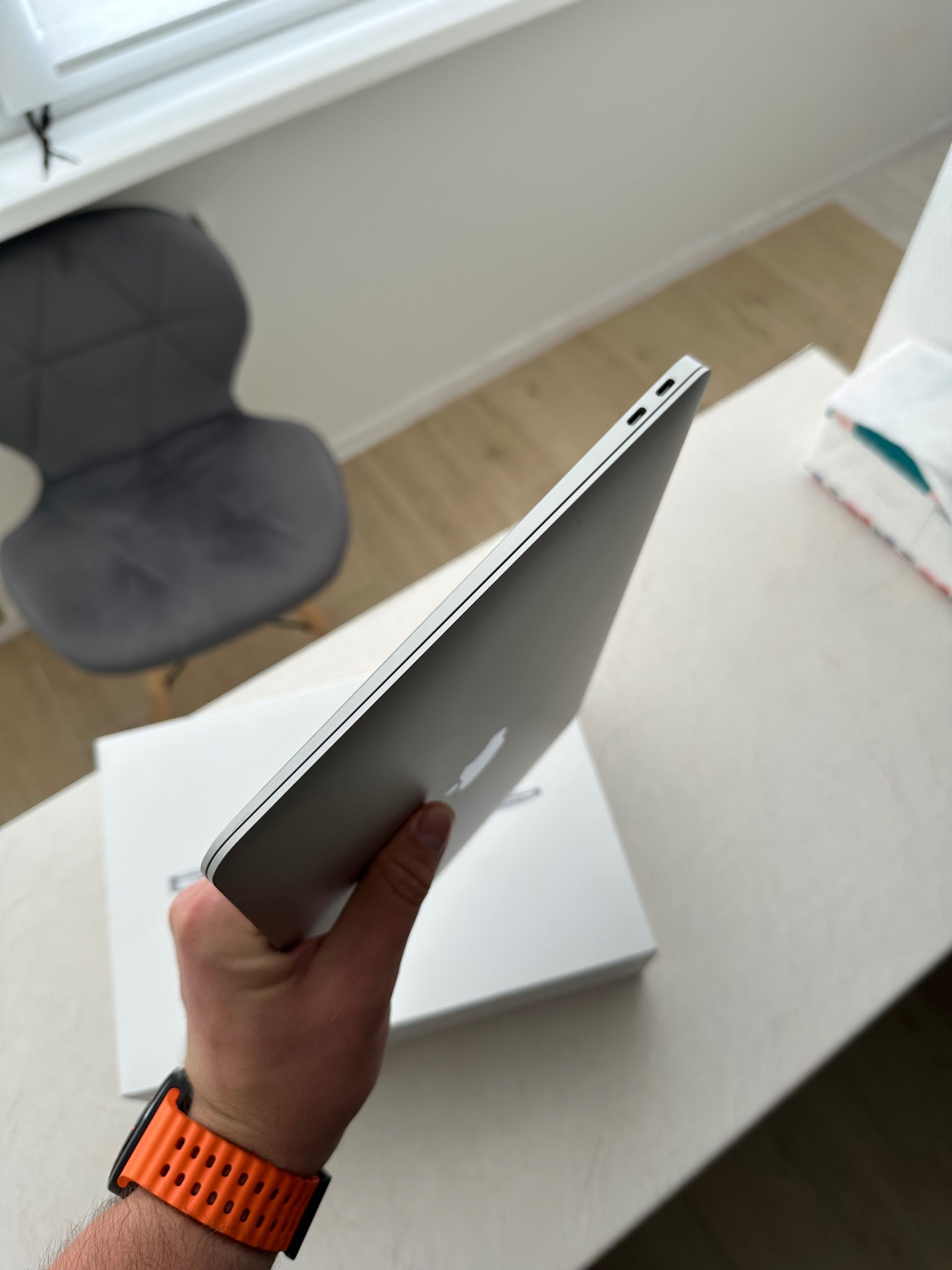 Macbook Air M1 2020