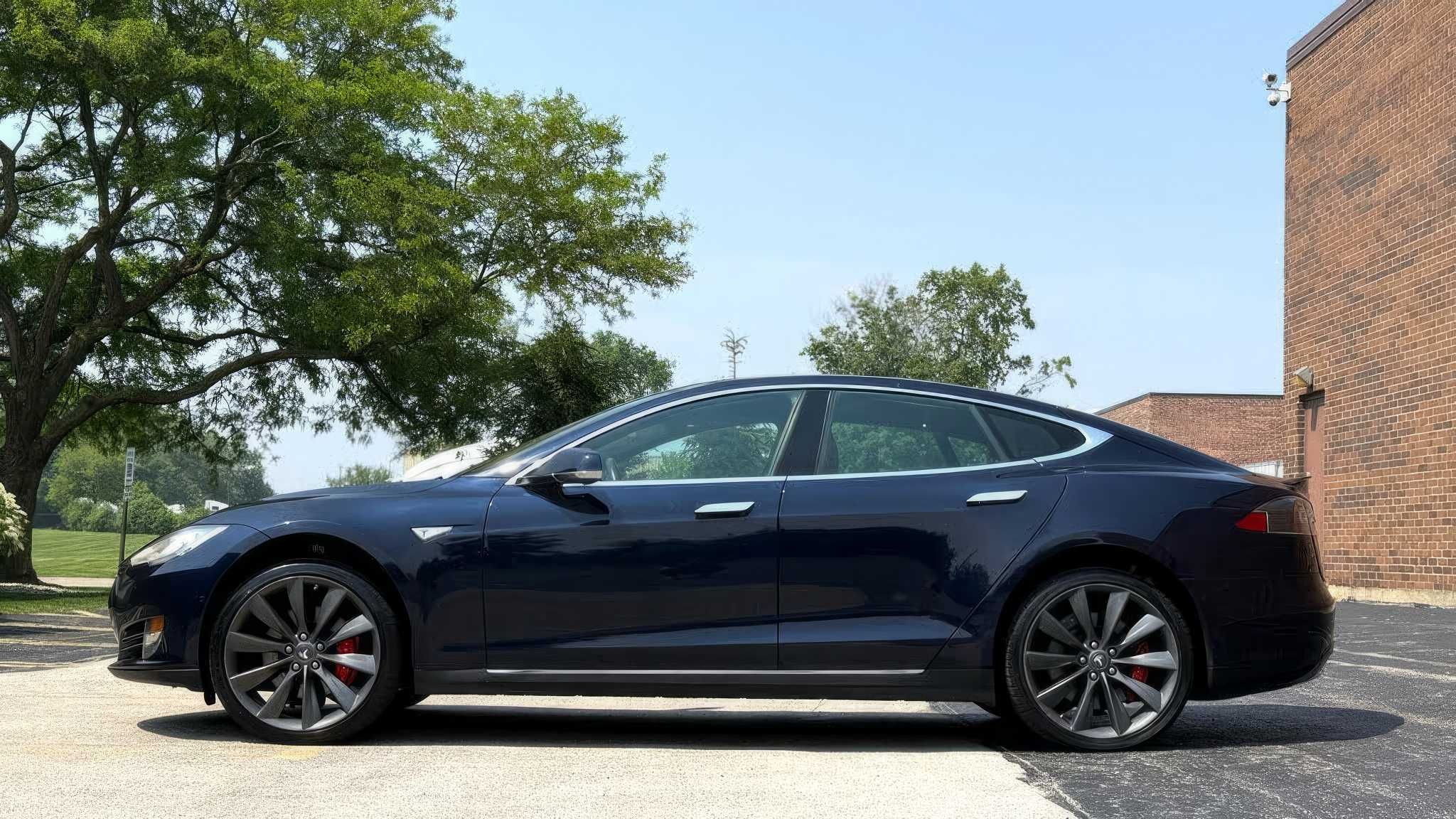 2014 Tesla Model S P85D AWD
