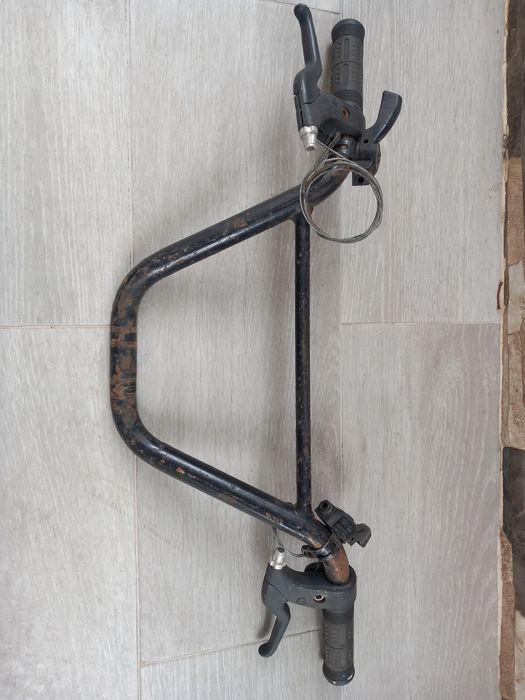 Varios acessórios para bicicleta