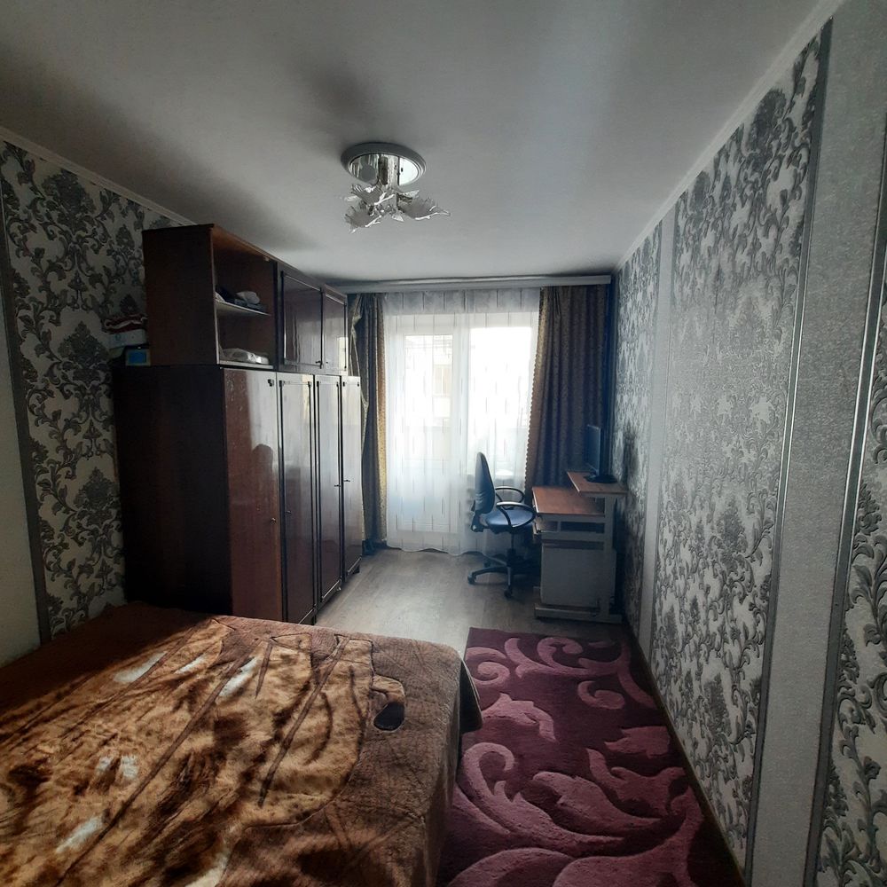 Сімейна квартира на Набережній л-та Дніпрова