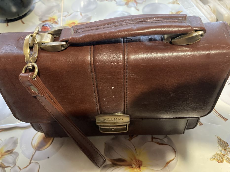 Чехол мобілки кожа якісна