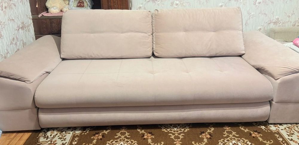 Продам диван в гарному стані!