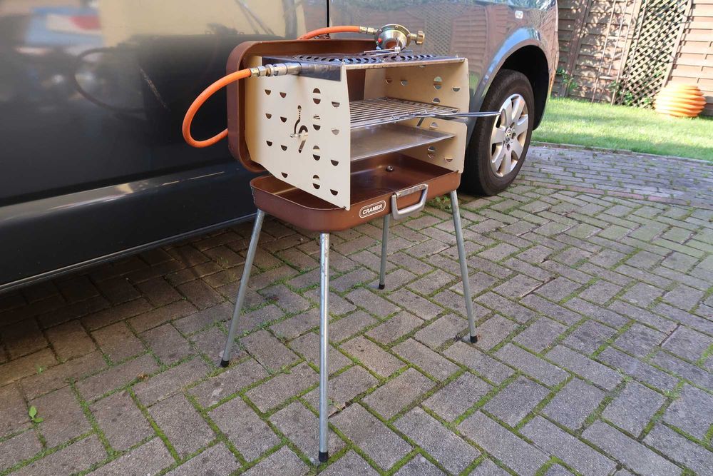 Grill kempingowy gazowy z palnikami Dometic CRAMER walizkowy kuchenka