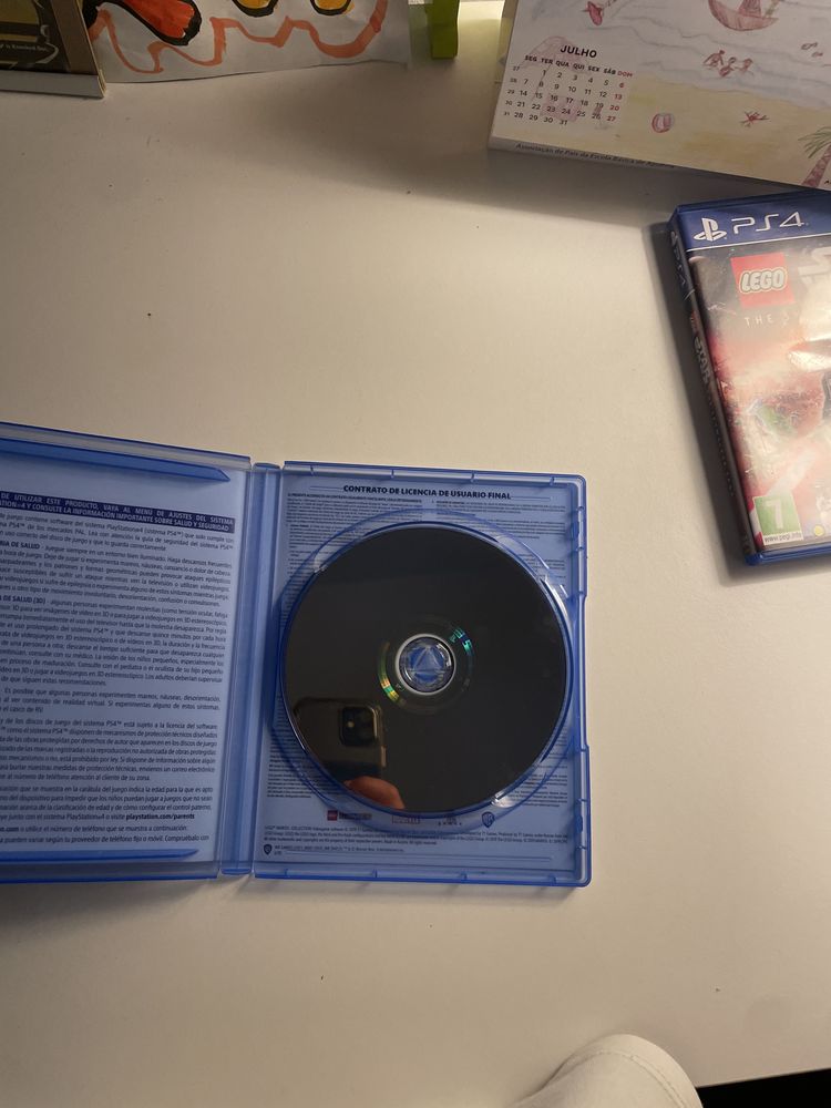 Jogo para a PS4 novo.