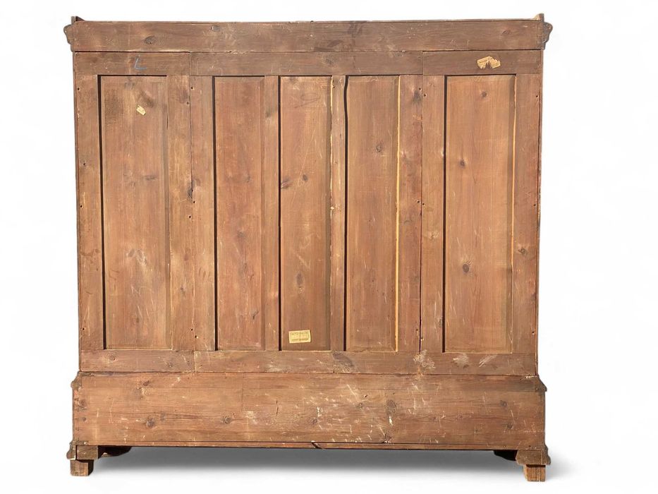 Duża rzeźbiona biblioteczka z witryną, czerń