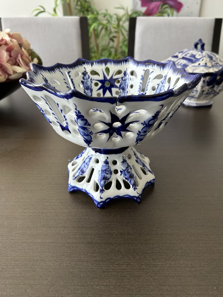 Peça decorativa pintada à mão