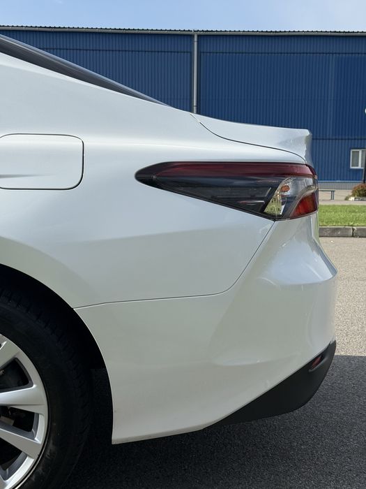 Toyota Camry 2021 elegance офіційна ціла на гарантії