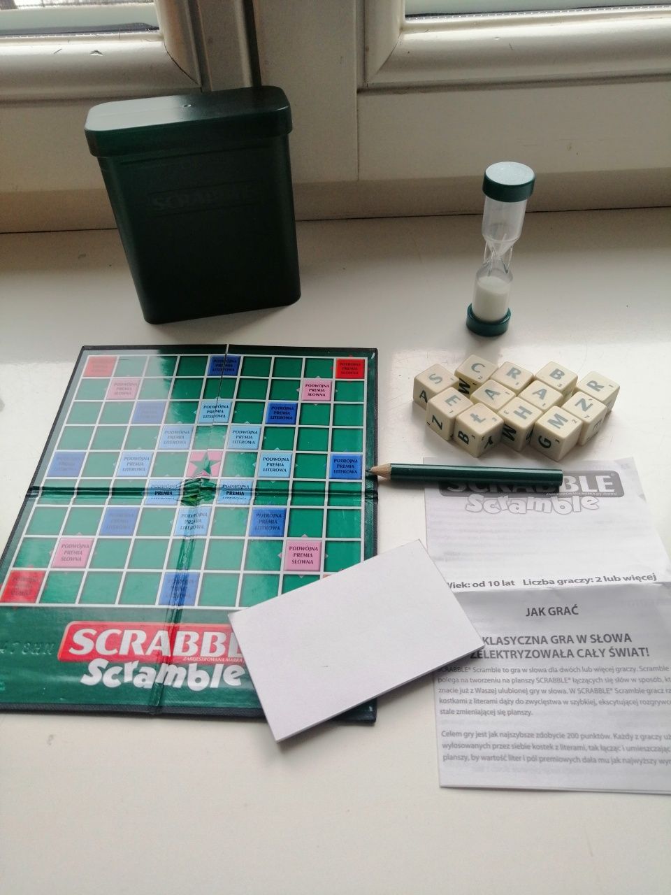 Scrabble, scramble