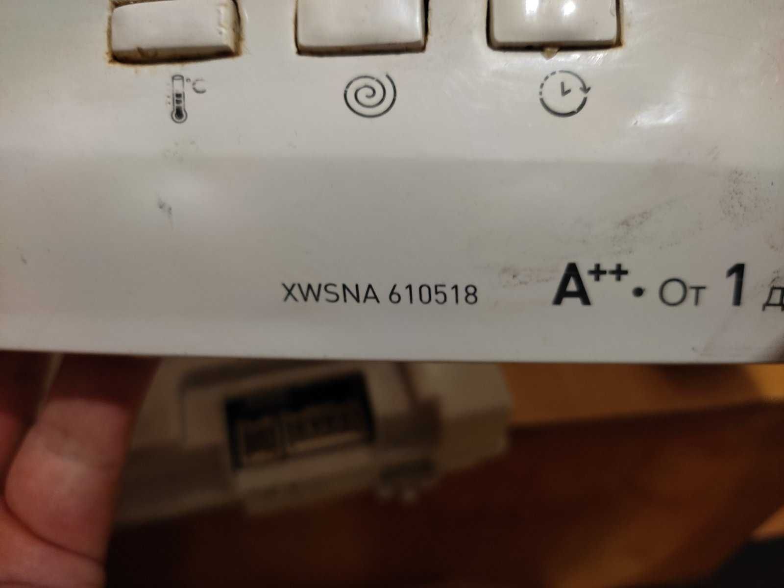 Продам детали стиральной машин Indesit  XWSNA 610518