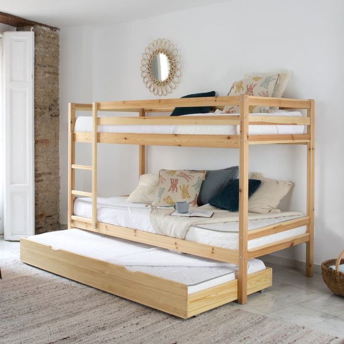 Beliche com 3 camas e respectivos colchoes