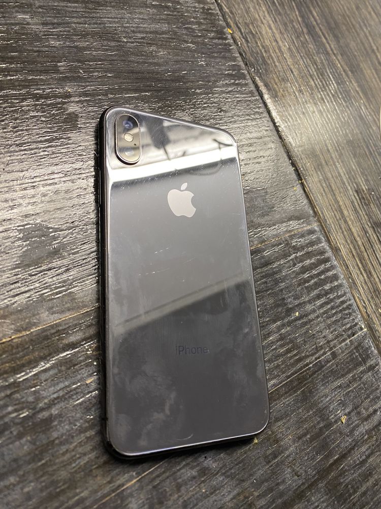 Продам iphone x 64gb RSIM скол на екрані