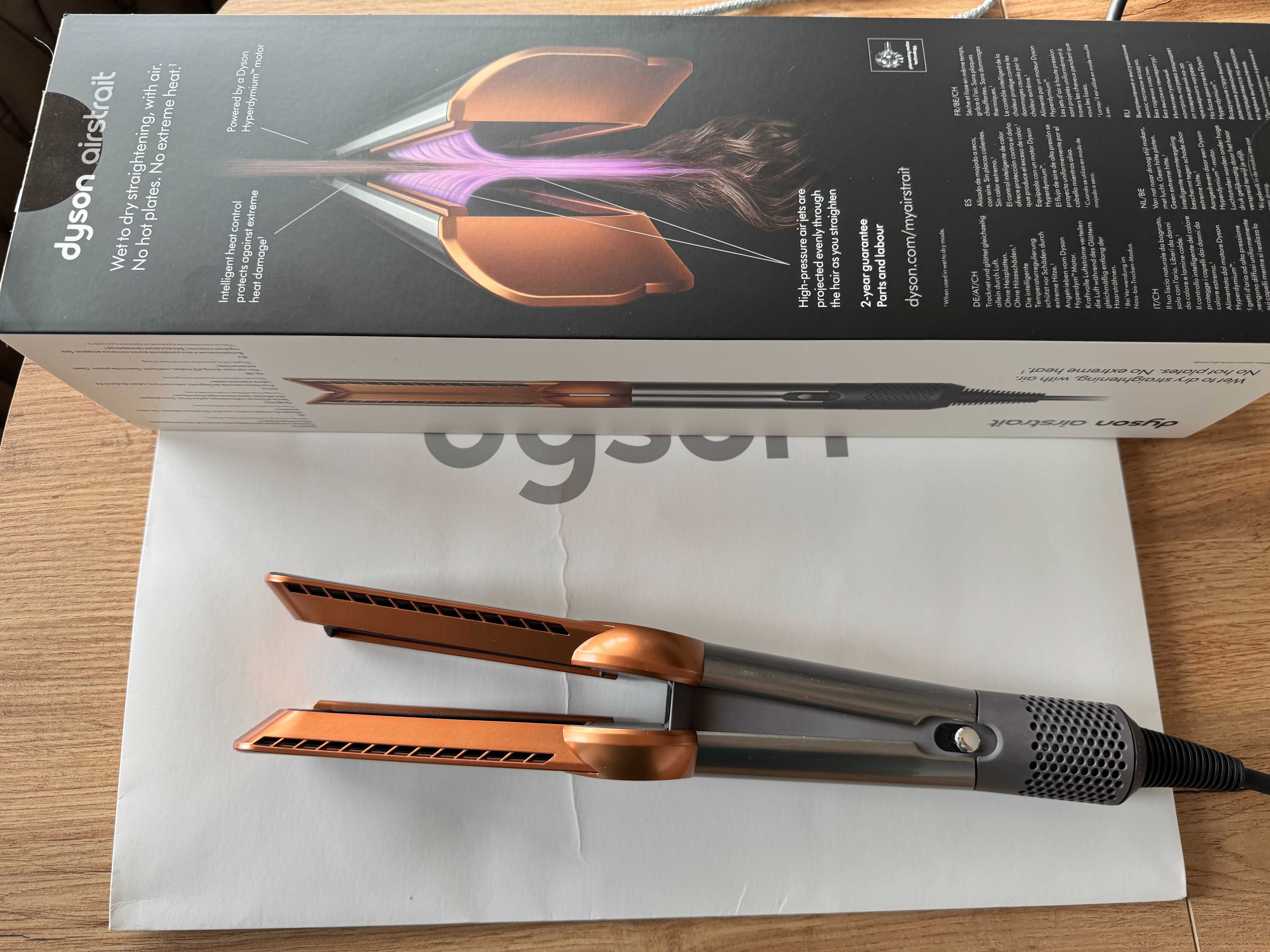 Dyson Airstrait – Prostownica do włosów