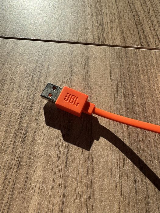 Auriculares JBL Tune 215BT