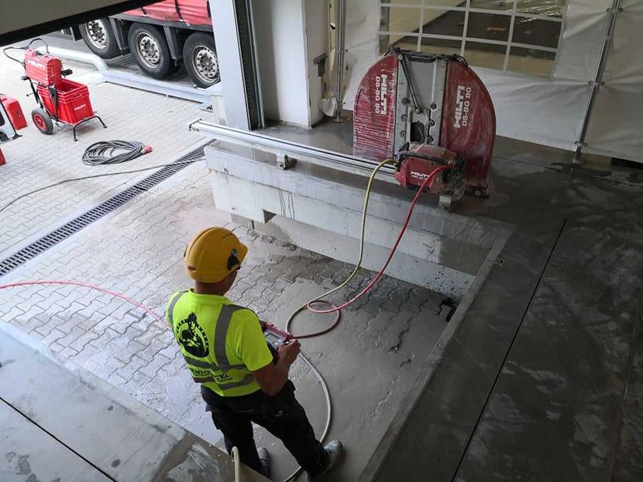 Wiercenie w betonie żelbecie cięcie otworowanie Technika diamentowa