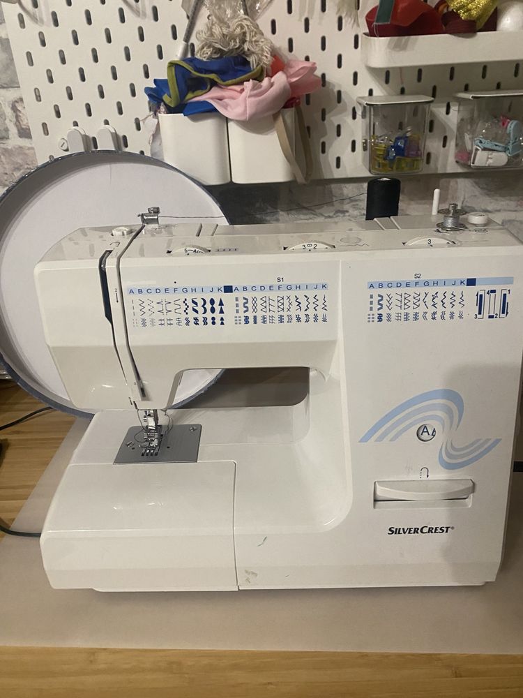Maquina de costura Solvercrest 8750