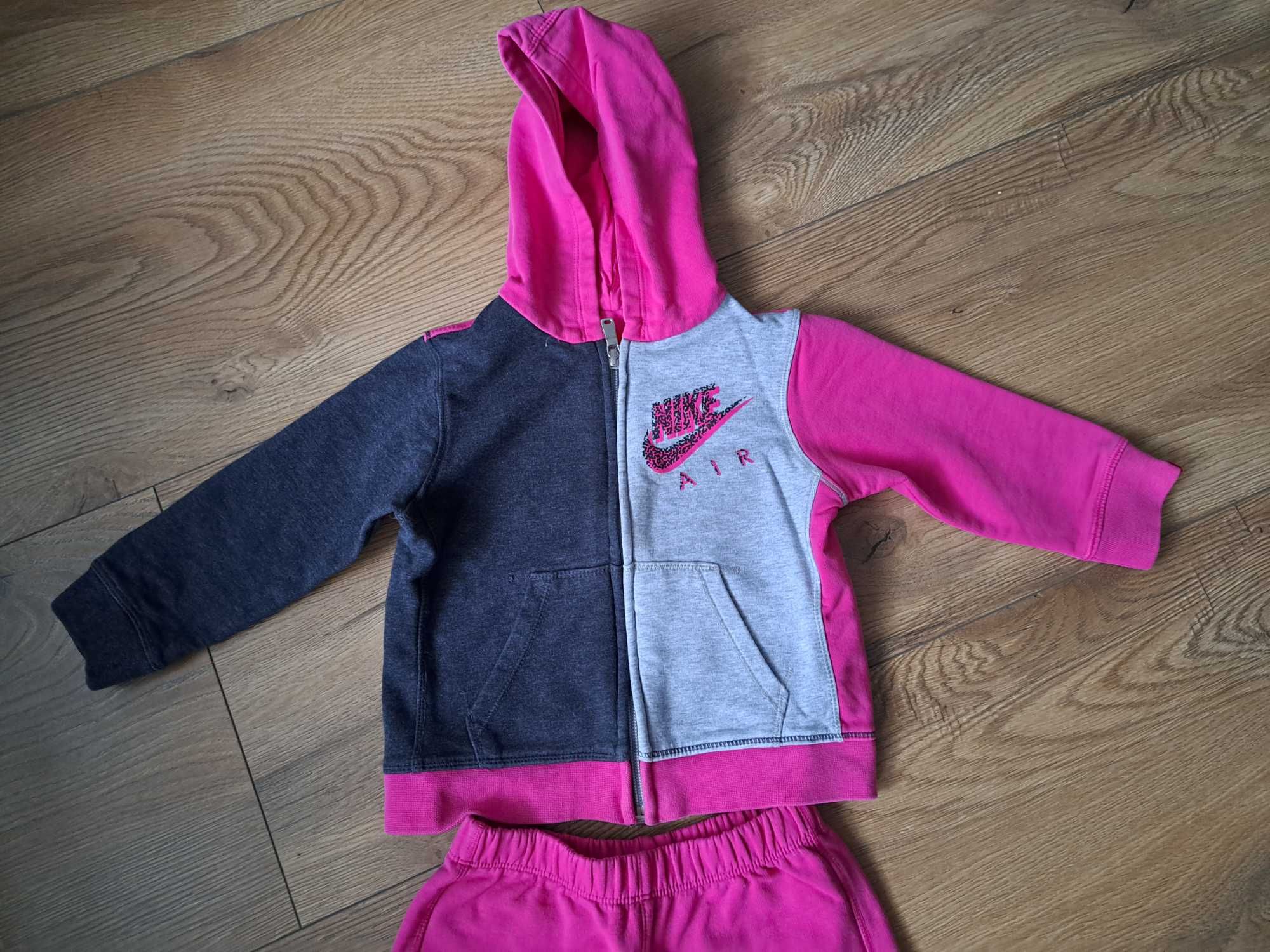 Dres niemowlęcy, firma Nike, rozmiar 80/86