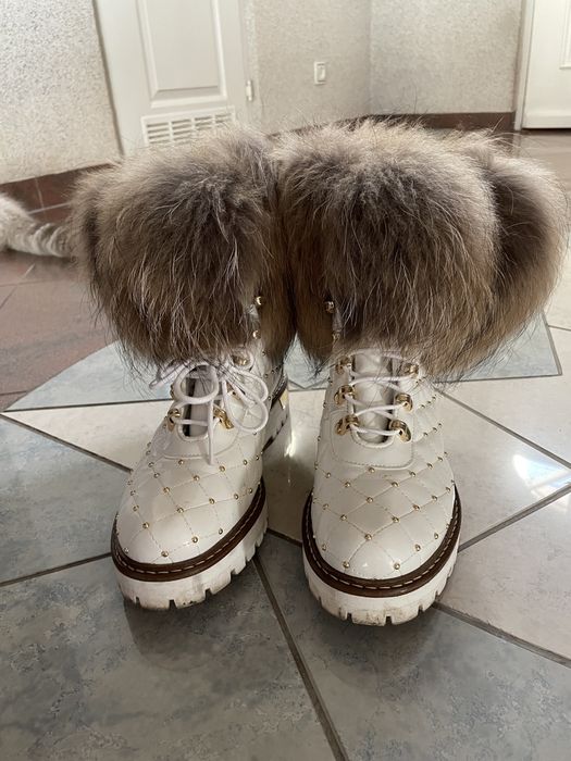L estrosa skorzane botki ocieplane z futrem