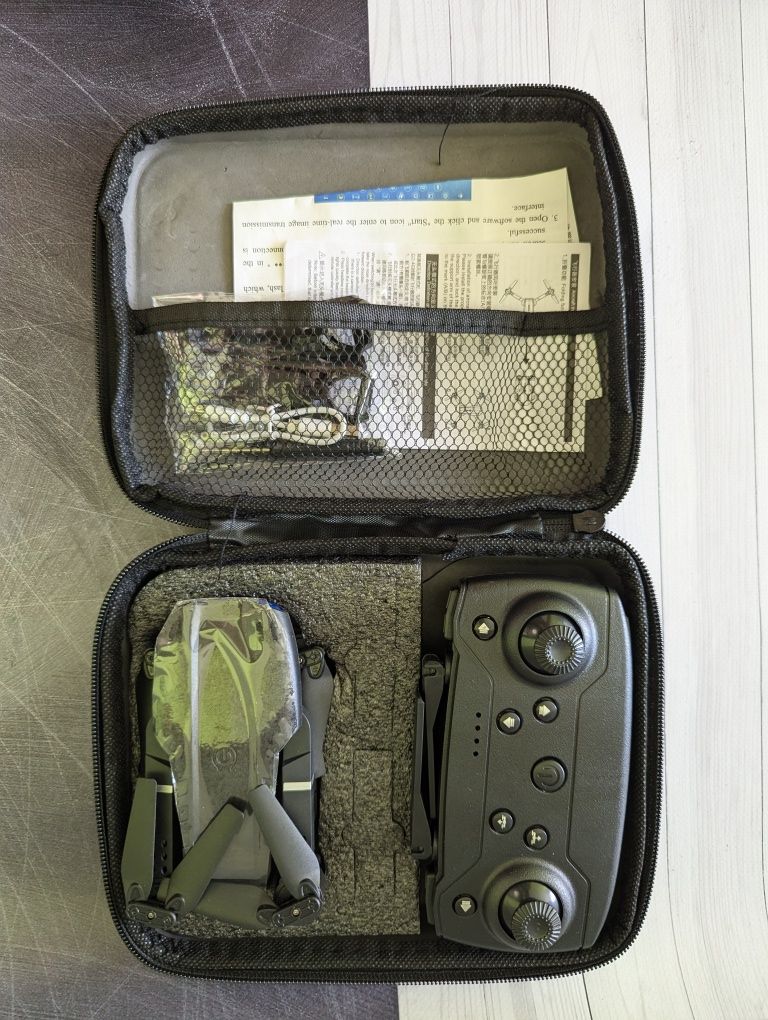 Квадрокоптер E99 pro, дрон з HD камерою, FPV, WI-FI,політ 18 хв