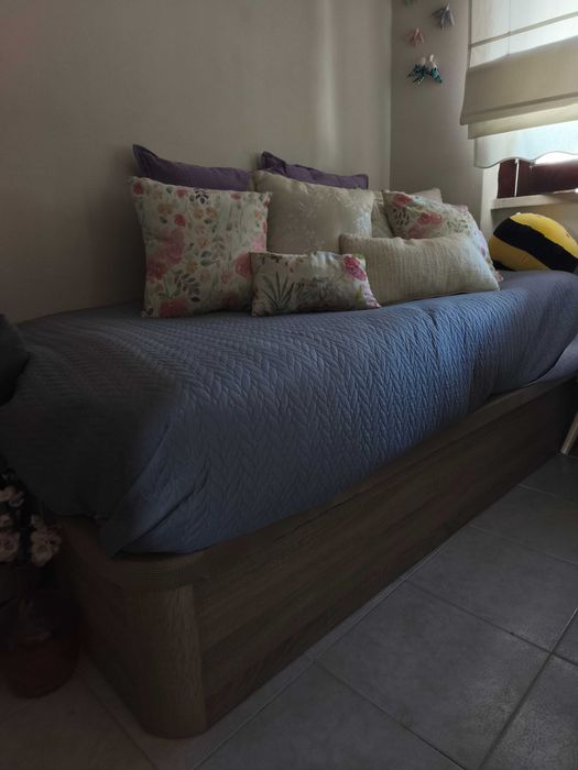 Sommier e colchão molaflex solteiro