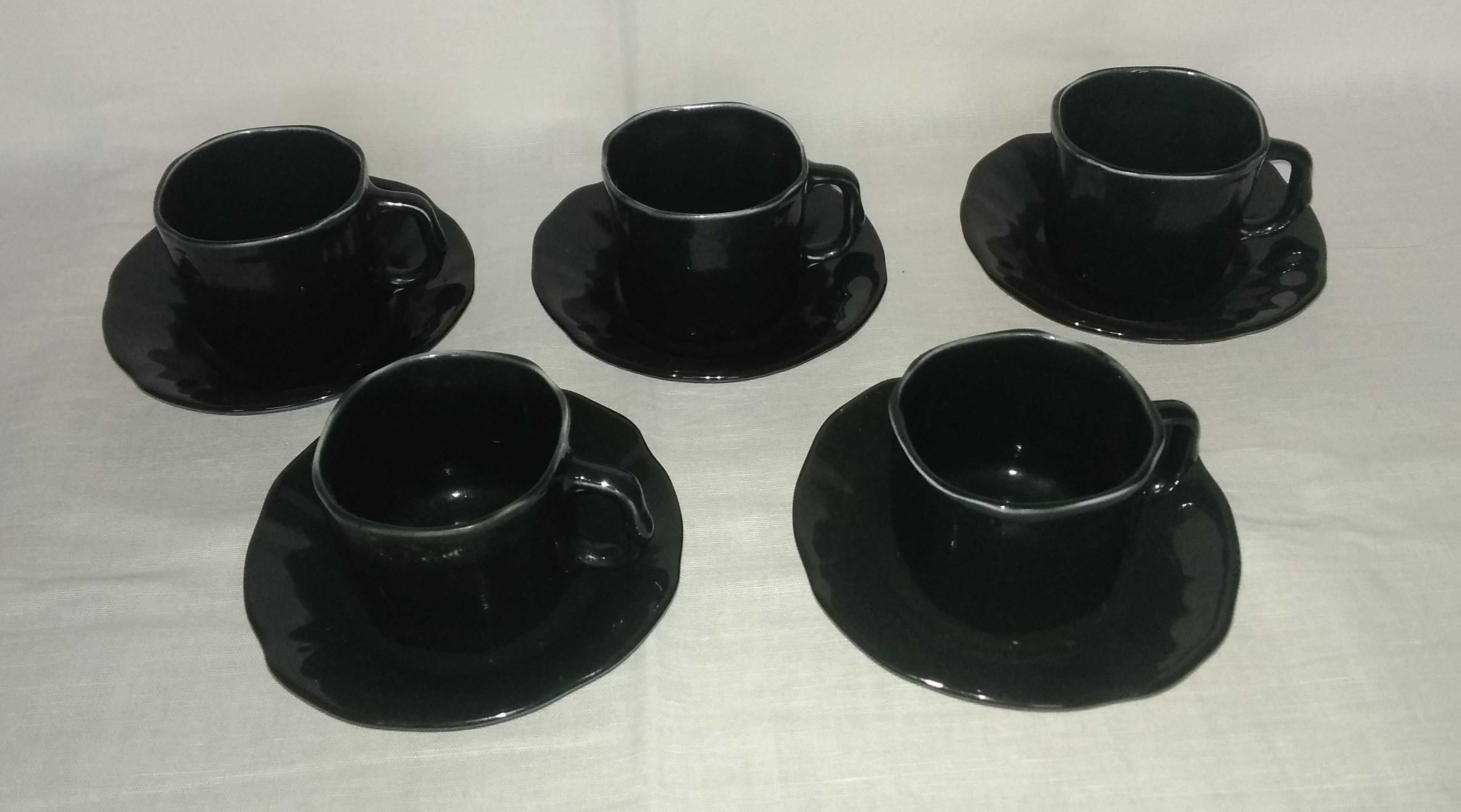Кофейные наборы (сервизы). Кофейные и чайные чашки