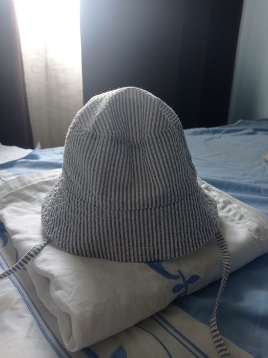 Czapka przeciwsłoneczna H&M rozmiar 98/104