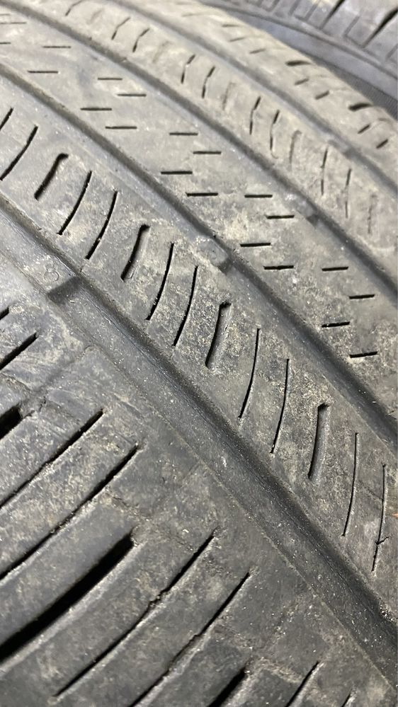 Всесезонна пара гуми Nexen Roadian GTX 235/55 R19 2020 року