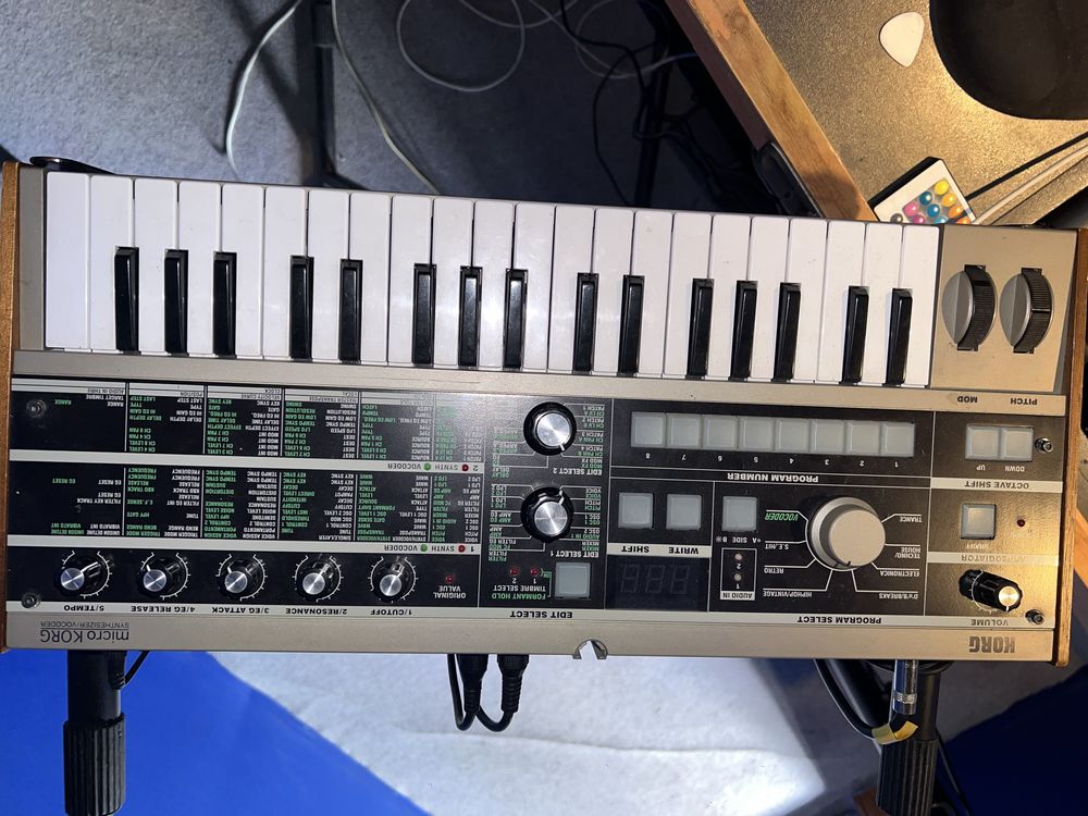 Korg mini synthesizer/vocoder