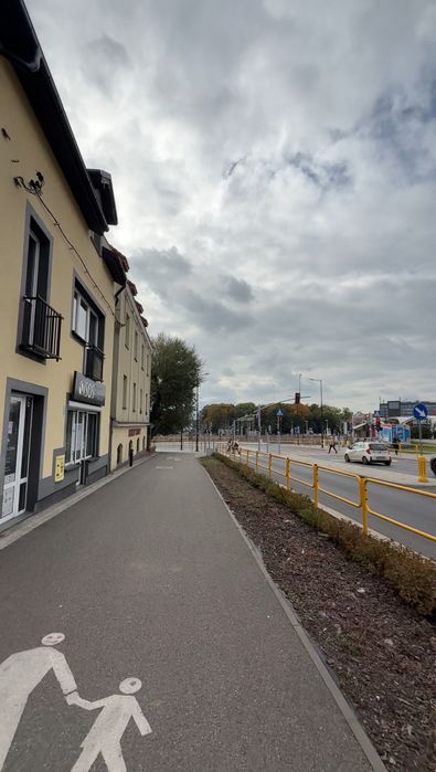 Lokal 50 m² naprzeciwko CP – świetna widoczność, parking free!