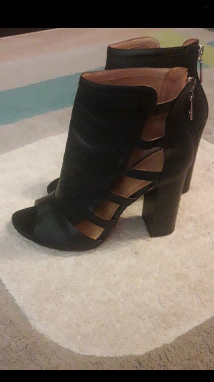 Skórzane buty Kazar