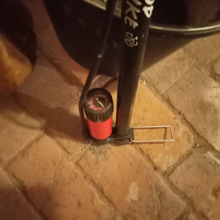 Pompka do roweru - 30 zl