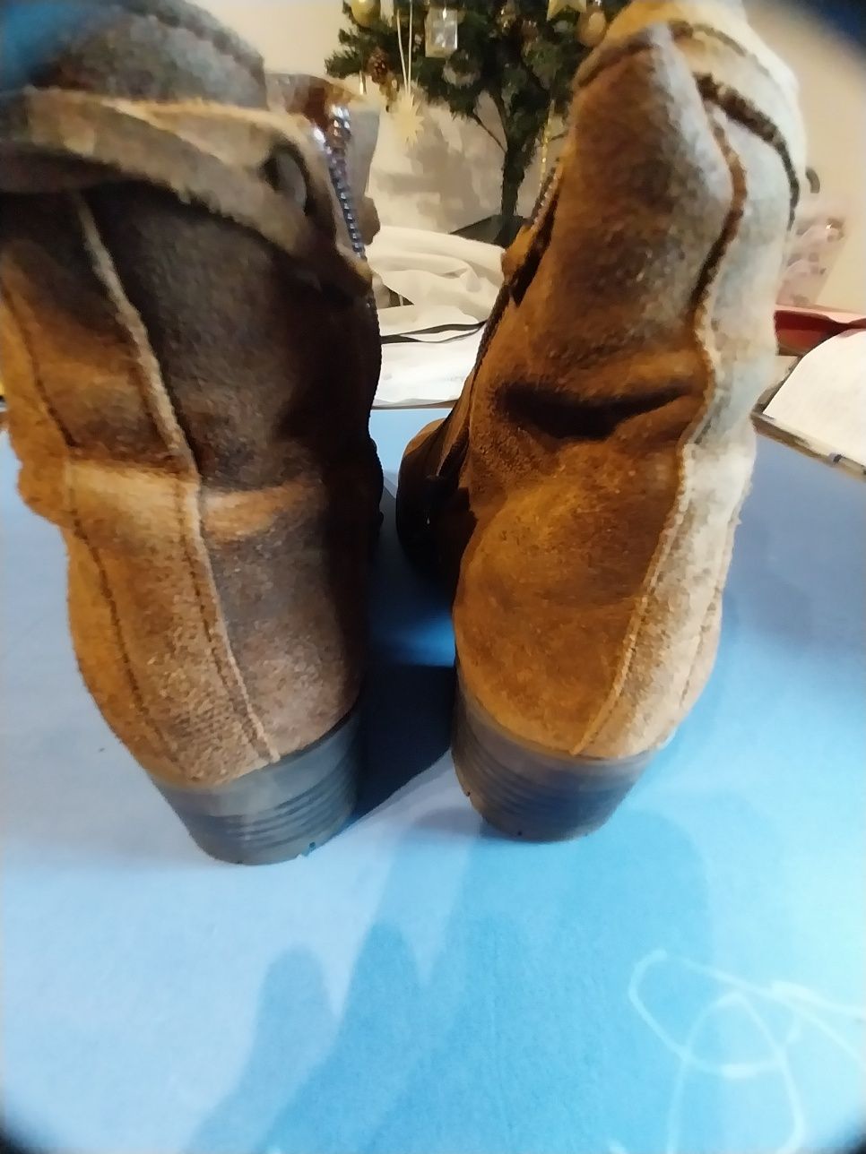 Botas de camurça castanha