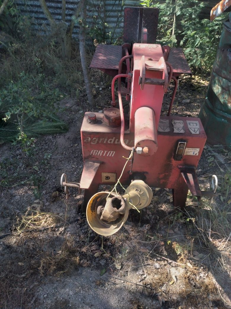 Machado  de 10 toneladas marca Agro Duarte