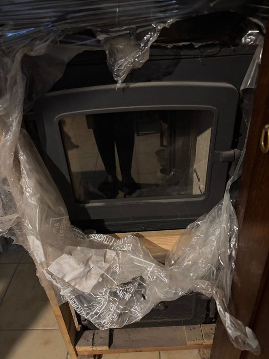 Piec Kamino Wamsler 8kw tył z płaszczem wodnym