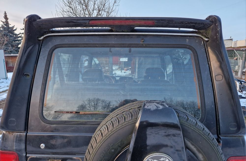 HYUNDAI GALLOPER INNOVATION nakładki listwy na klapę spoiler lotka