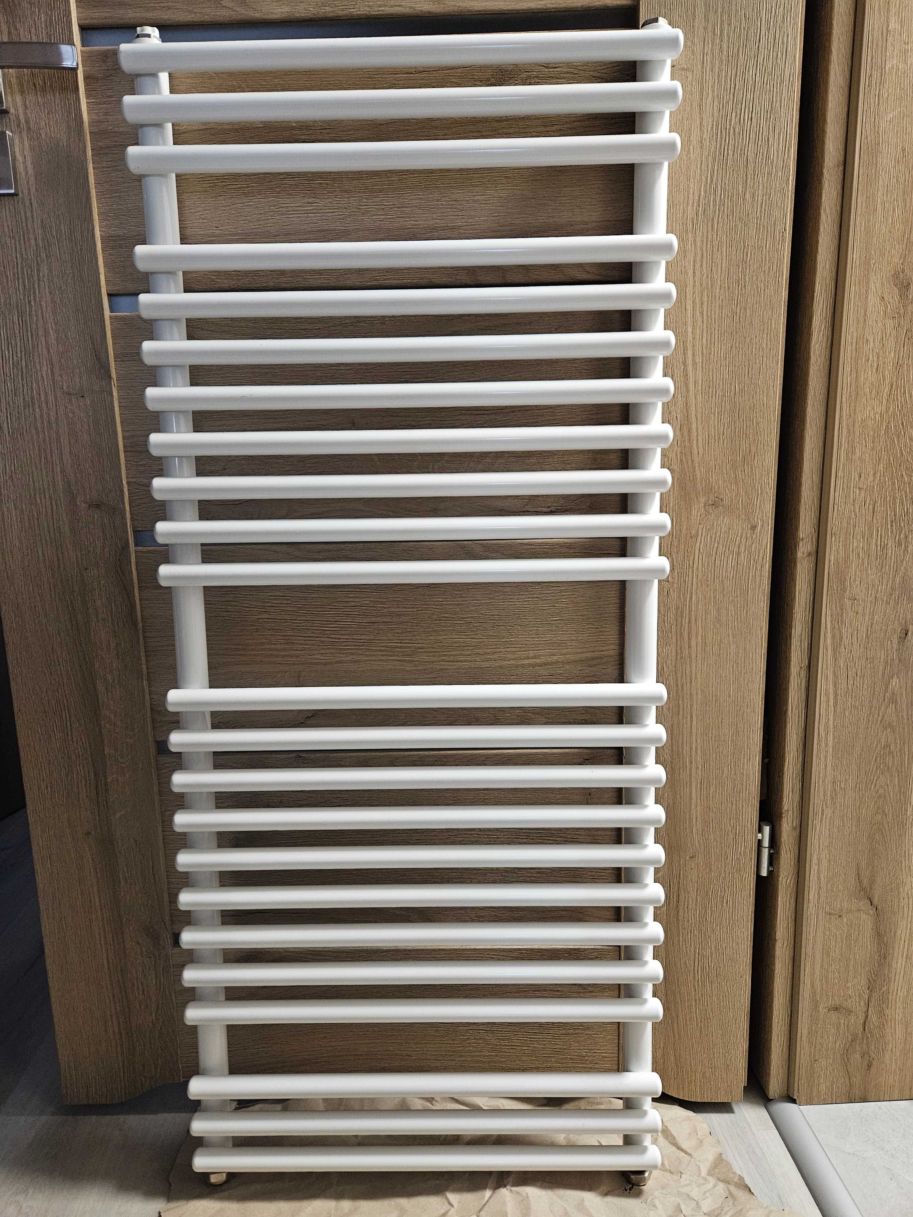 Grzejnik PURMO SANTORINI 1134x500 + termostat Heimeier