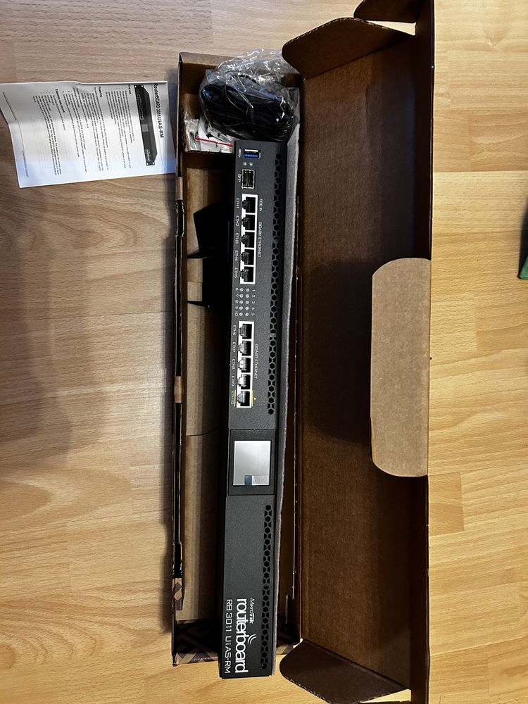Mikrotik RB3011 Ui AS-RM nowy