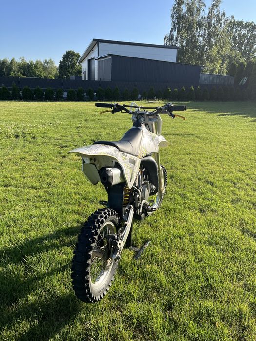Suzuki RM 85 (cr sx yz kx tc)