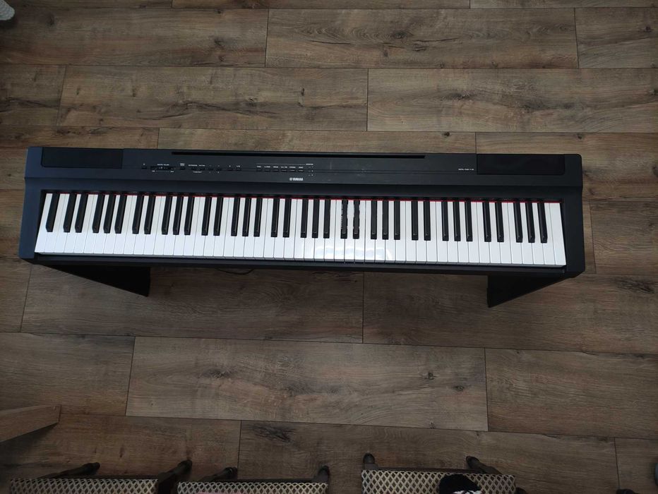 Цифрове піаніно Yamaha P-125