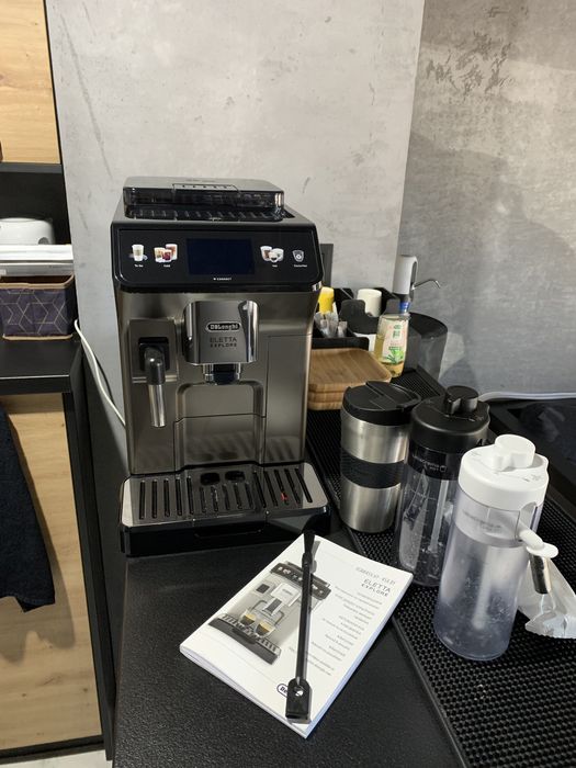 Кофемашина DeLonghi Eletta Explore
