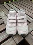 Oddam adidaski NB rozm. 33