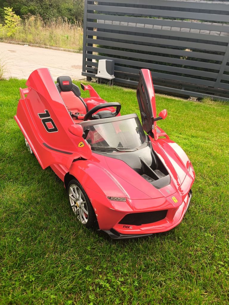 Jeździk Ferrari na akumulator