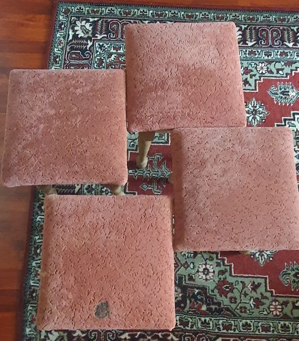 Продаю бу кухонні табурети