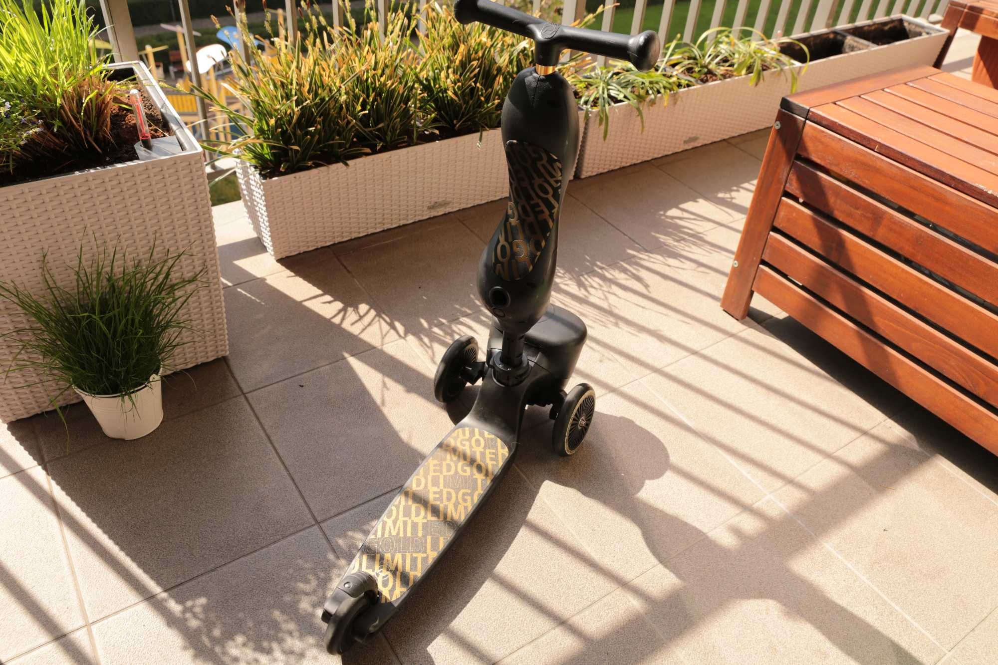 Hulajnoga jeździk SCOOT and RIDE, WERSJA LIMITOWANA (z bagażnikiem)