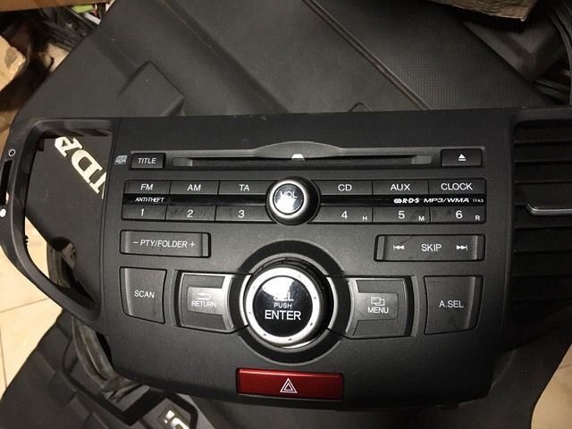 Honda Accord VIII 2008- Radio