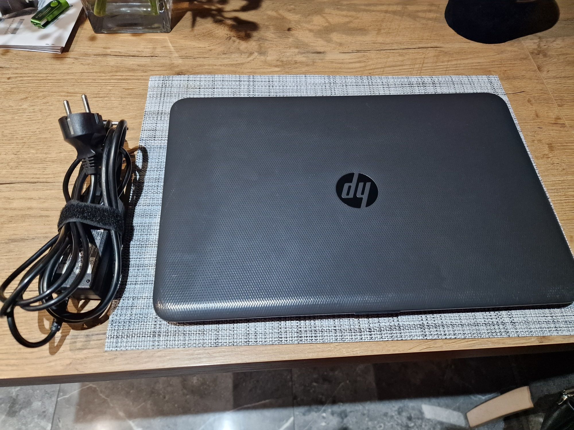 Laptop hp 250 G4, i3-5005u, 8GB RAM