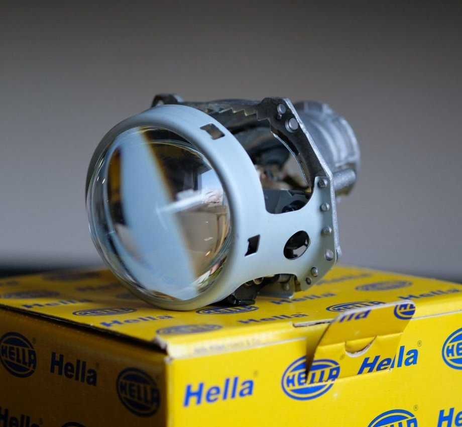 Биксеноновые линзы Hella 3R F1 с прозрачным стеклом - Больше света