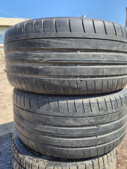 Продам резину 255 40 r18 Dunlop sp sport maxx