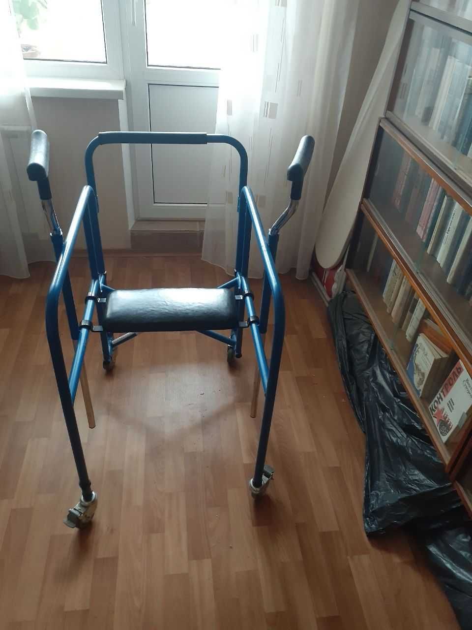 Ходунки для дорослих