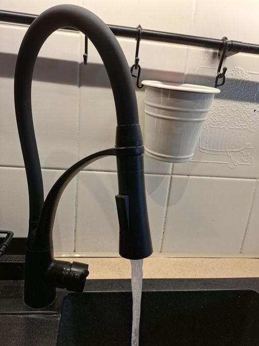 Bateria kuchenna z WYCIĄGANĄ WYLEWKĄ stojąca kran NEX